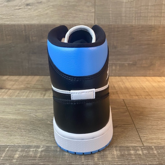 Air Jordan 1 Mid ‘University Blue Black White’ - Picture 4 of 7